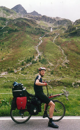 Menno cycling to Rome